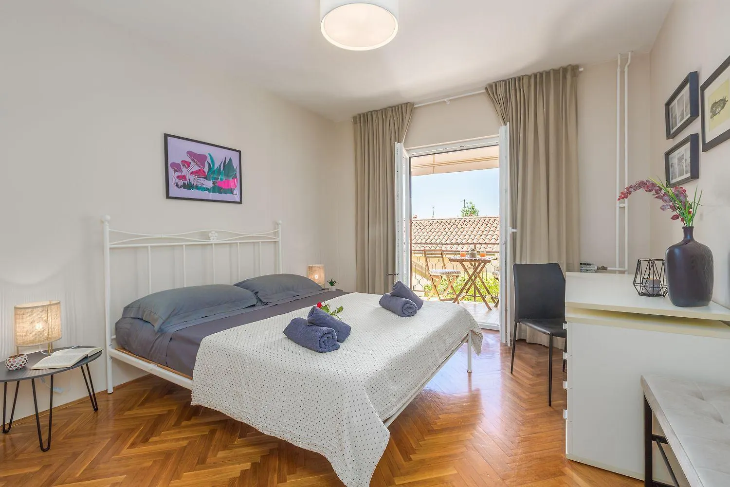 Frisch Renoviertes Apartment Wenige Gehminuten Vom Strand Mit Privatem Balkon, Klima, Grill, Wifi Poreč